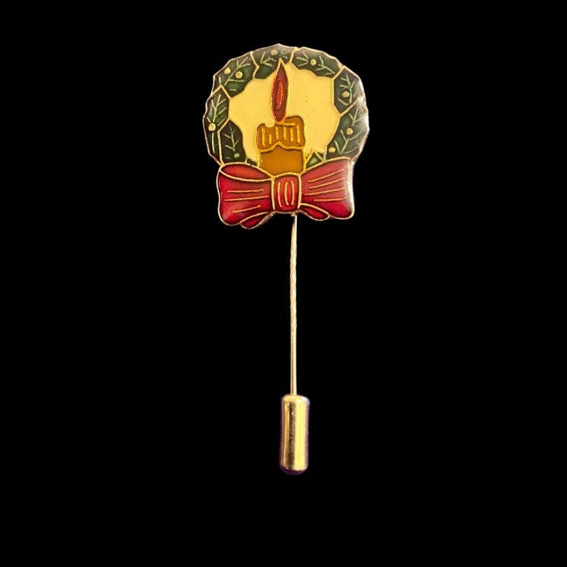 Vintage Yuletide Wreath and Candle Stick Pin